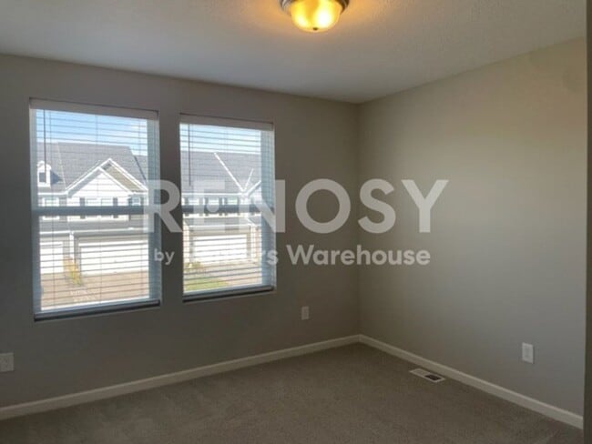 Building Photo - Union Park 3 Bedroom 2.5 Bath Townhome in Lake Elmo