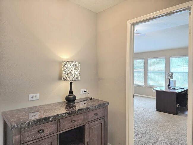 Building Photo - 15222 Heron Meadow Ln