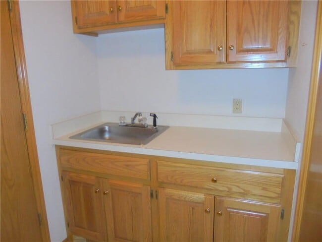 Building Photo - 1206 Windsor Pl