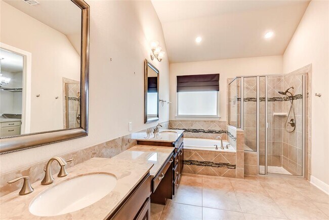 Building Photo - 4103 Front Range Ln