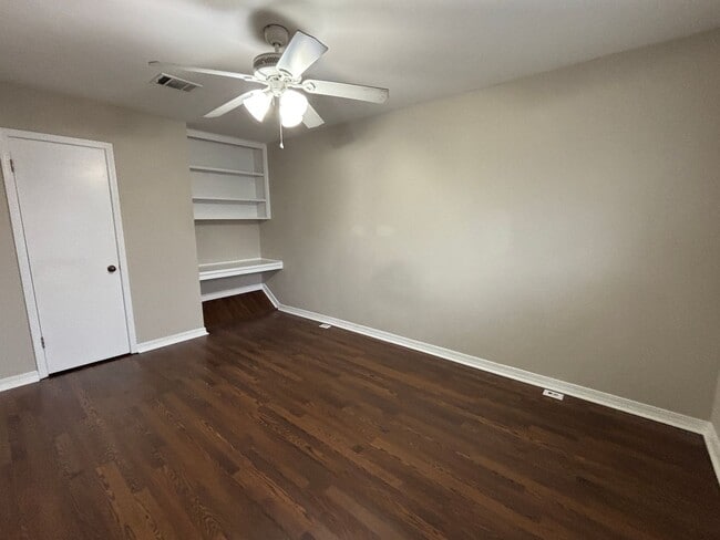 Building Photo - 9503 Balsa Dr