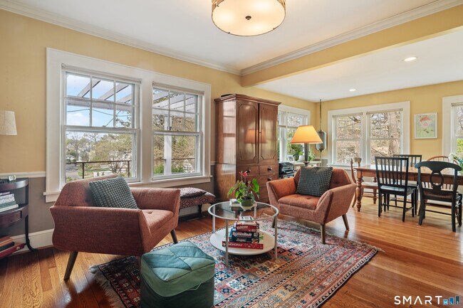 Building Photo - 13 Birch St