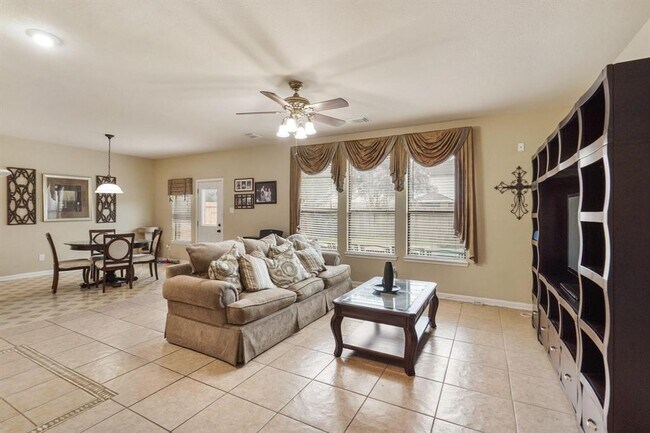 Building Photo - 21535 Elm Hurst Ln