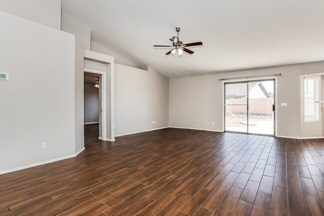 Building Photo - 523 N Bailey Cir