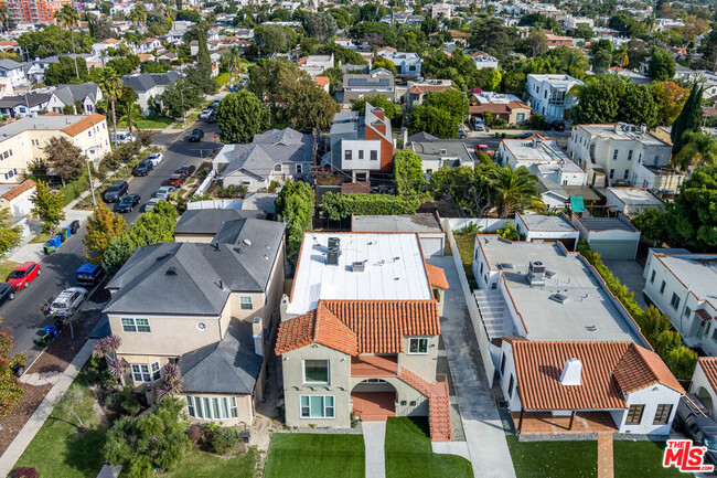 Building Photo - 1510 S Durango Ave