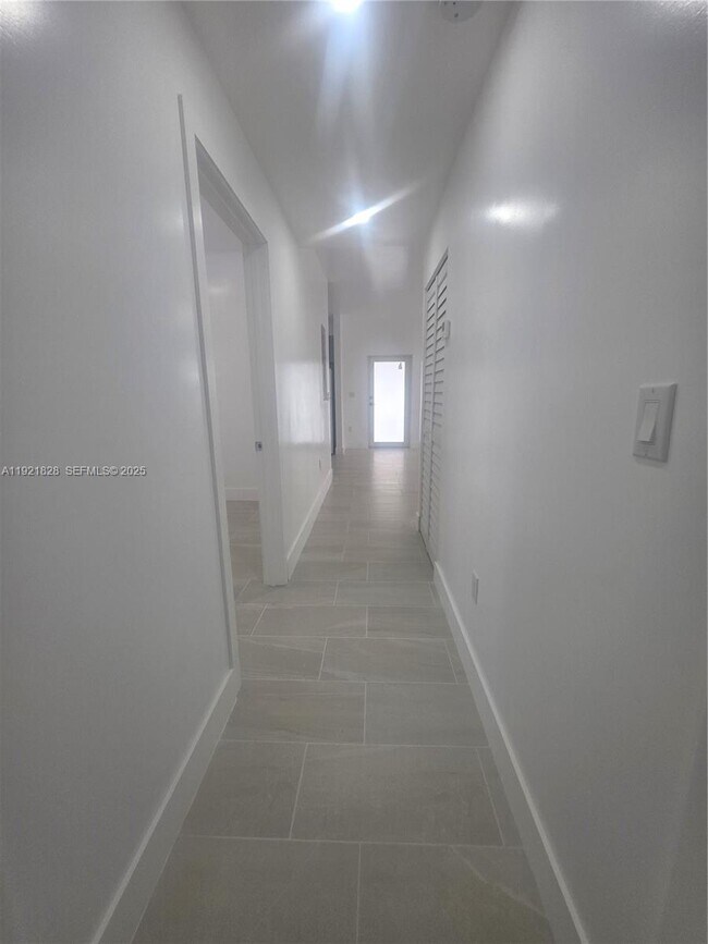 Building Photo - 21210 SW 119th Ave