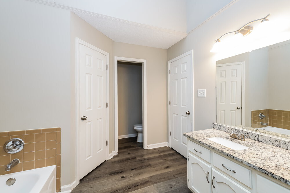 Building Photo - 4924 W Hedgewall Cir