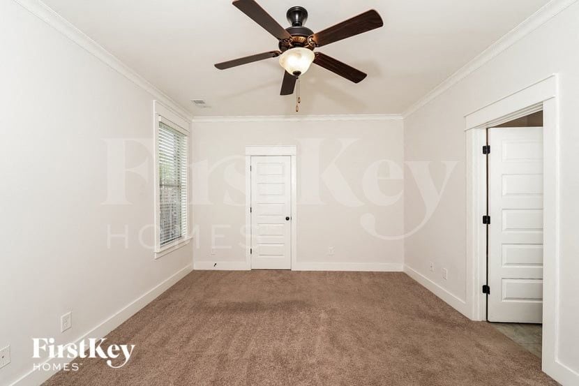 Building Photo - 3268 Chase Ct