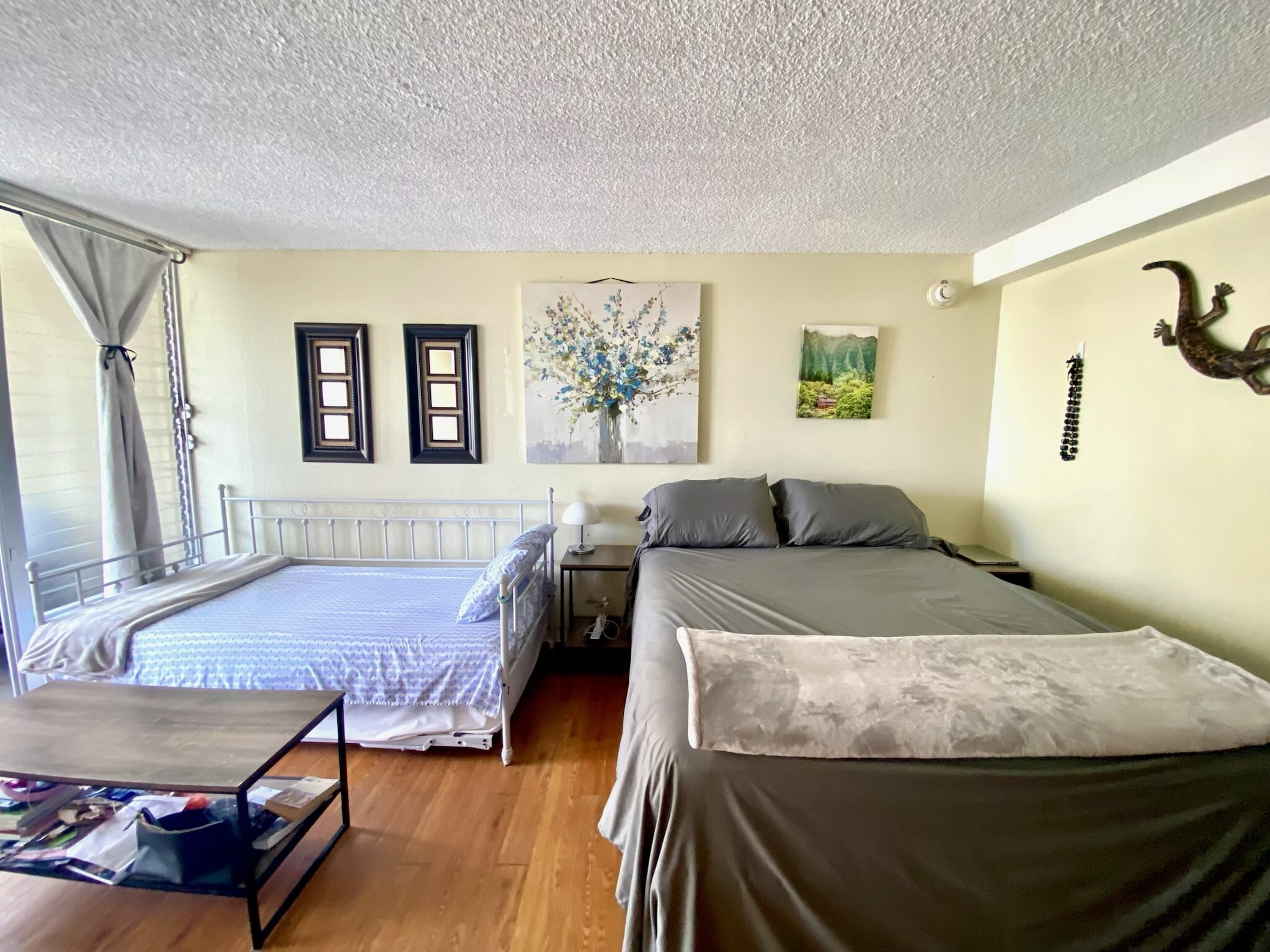 King and Twin (converts to King) - 445 Seaside Ave
