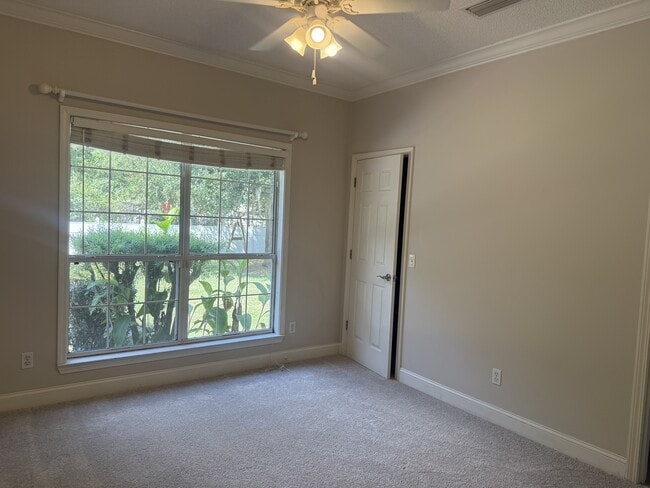 Building Photo - 141 Royal-