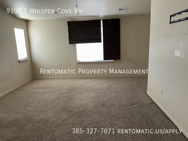 Building Photo - 9103 Whisper Cove Rd