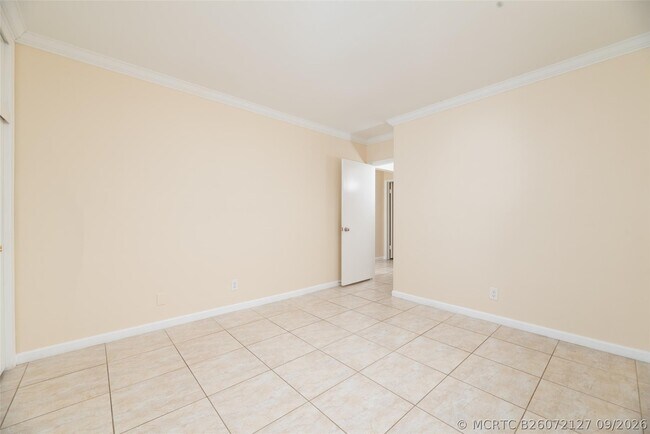 Building Photo - 3707 Polk St