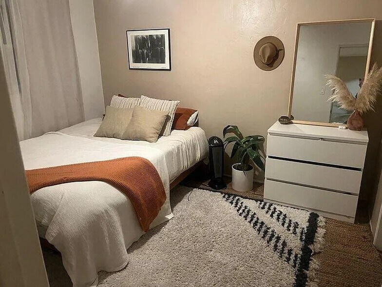 Building Photo - 2055 Morena Blvd