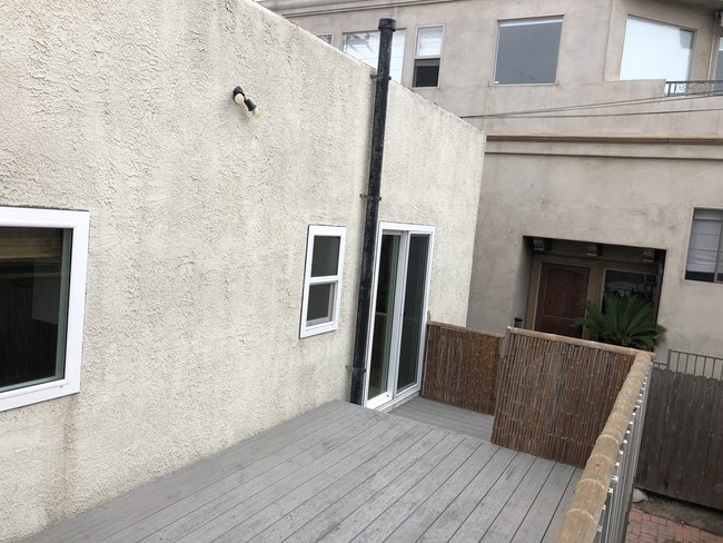 Deck - 3615 Vista Dr