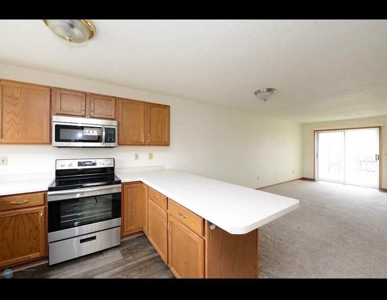 Building Photo - 3522 32nd St S