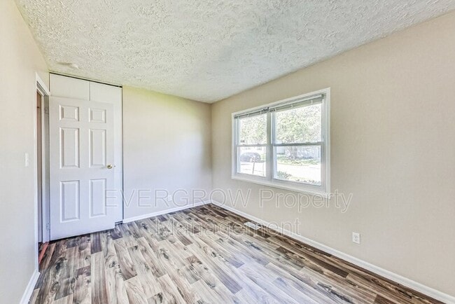 Building Photo - 3541 N Wittfield St