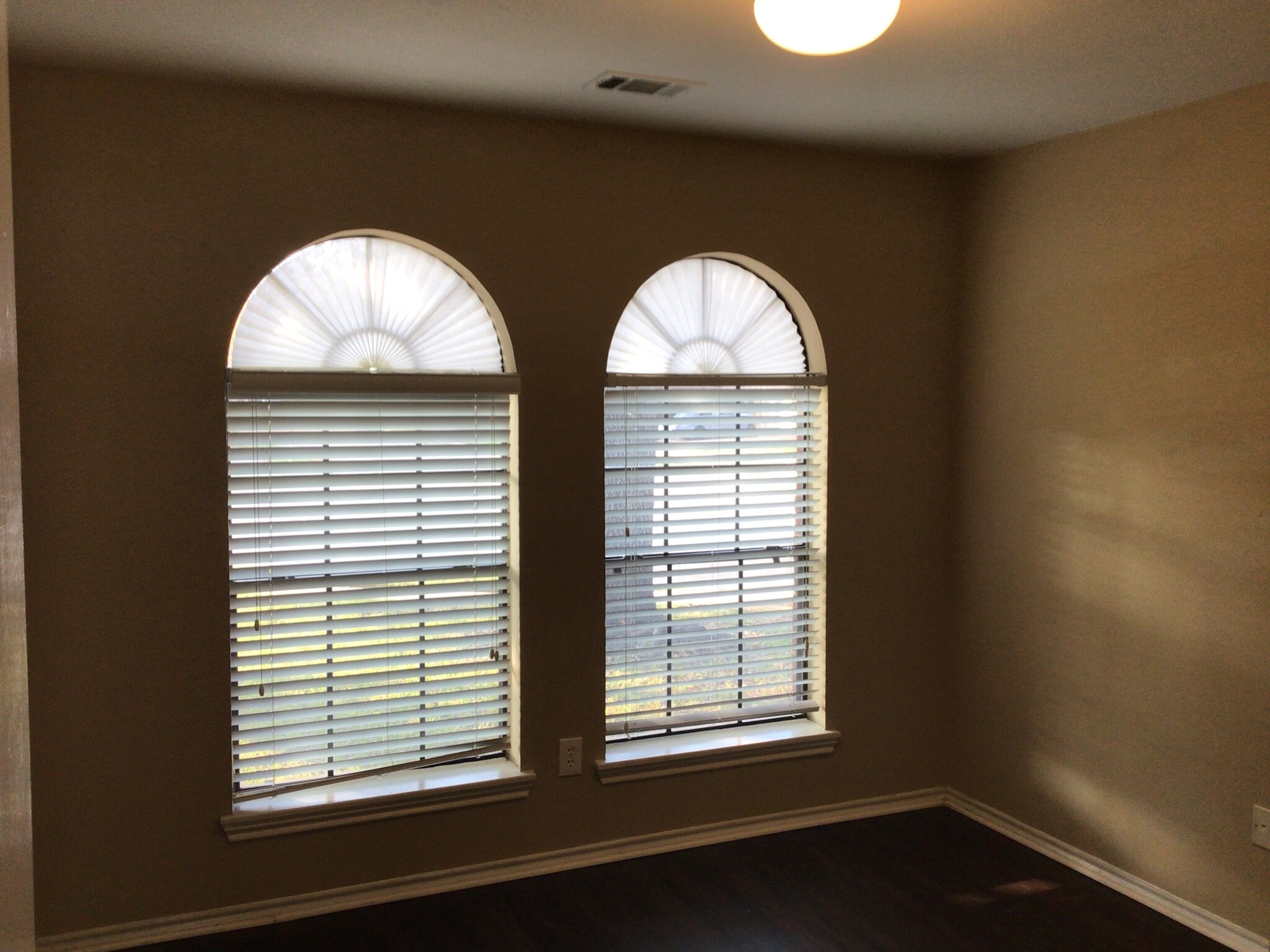 Building Photo - 3430 Maymist Dr