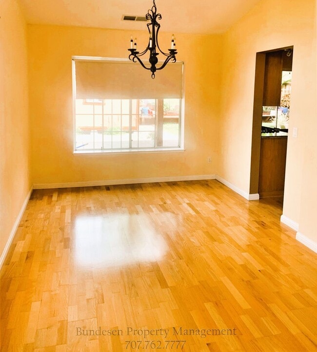 Building Photo - 1790 Stone Creek Dr