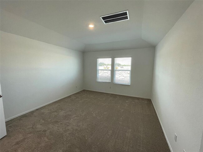 Building Photo - 337 Jeffers