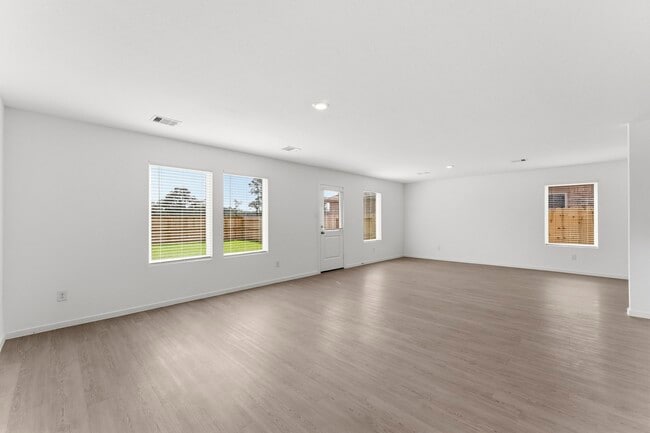 Building Photo - 6213 Alder Crk Dr