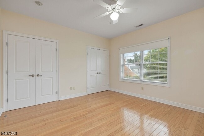 Building Photo - 453 Springfield Ave