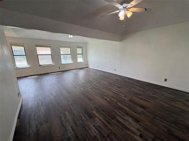 Building Photo - 8111 Llano Ave