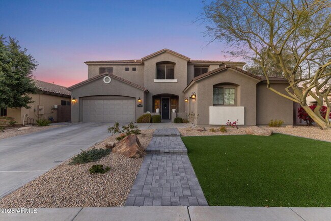 Primary Photo - 1918 W Bonanza Ln