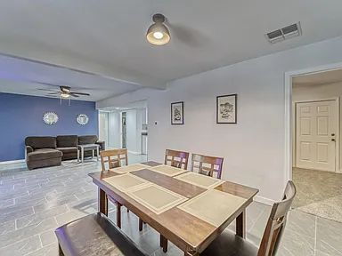 Building Photo - Riverside Heights Pool Home | Across from the Hillsborough River