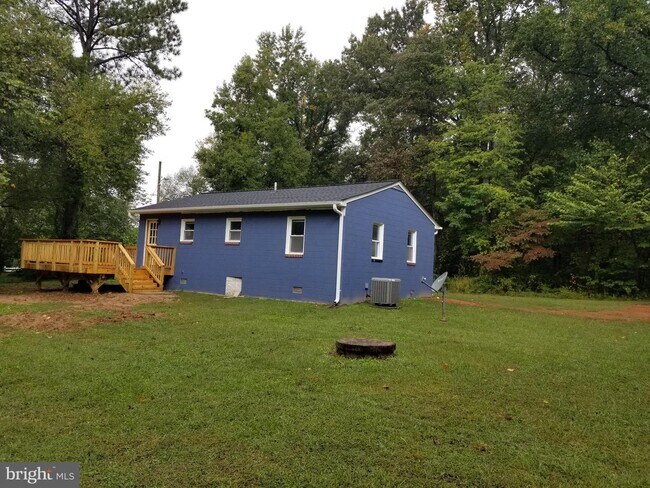Building Photo - 17350 New Baltimore Rd