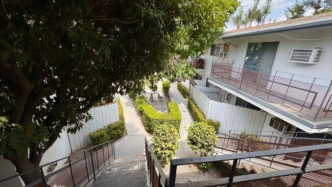 Building Photo - 6335 Whitsett Ave