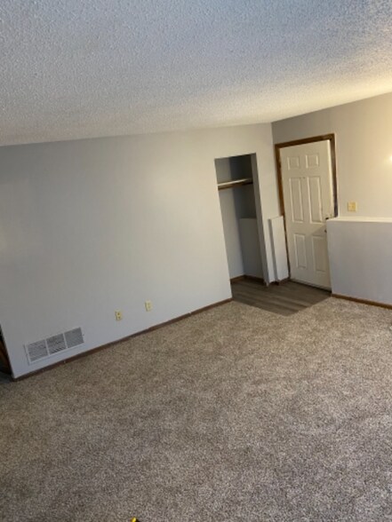 Building Photo - 1393 Prosperity Ave