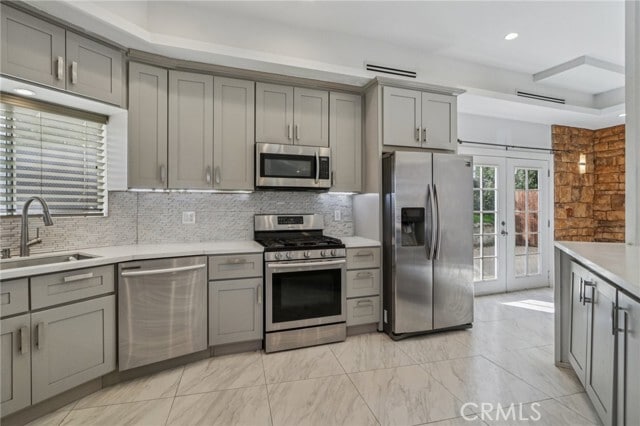 Building Photo - 24334 Crestlawn St