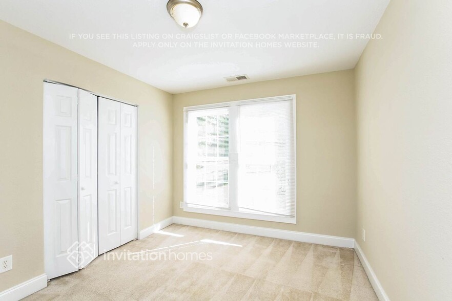 Building Photo - 3837 Sally Ln