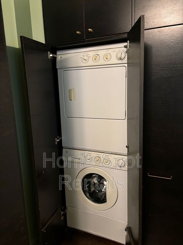 Building Photo - 8 Collier Rd NW