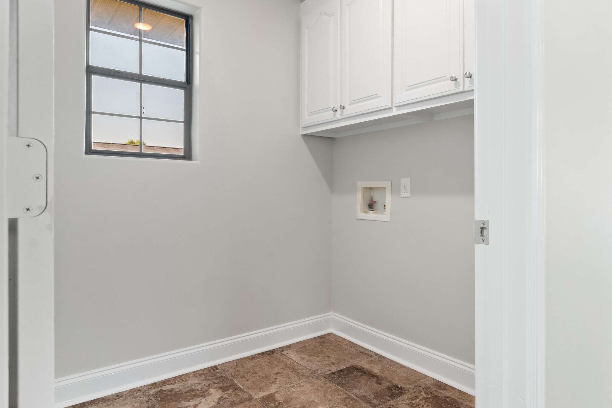 Building Photo - 107 Fox Trot Ln