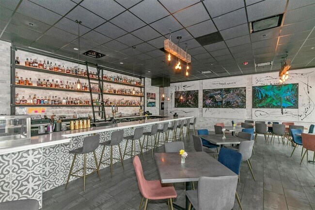 Building Photo - 12280 Wellen Golf St