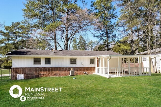 Building Photo - 9765 Virginianna Dr