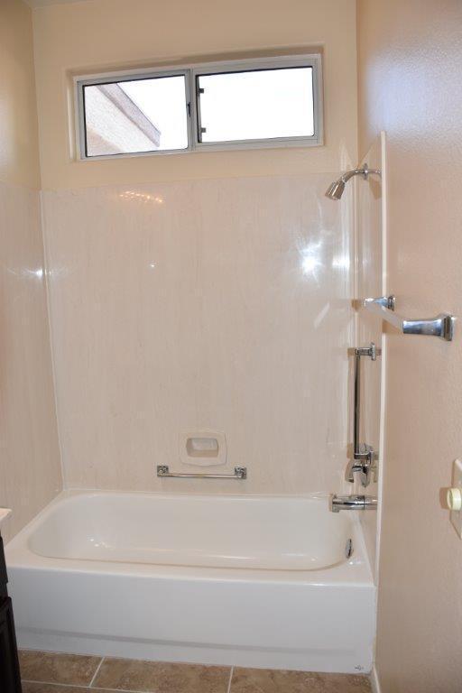 Building Photo - Stunning 2 bedroom Jefferson in Age Restri...
