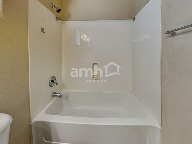 Building Photo - 2871 S 160th Ln