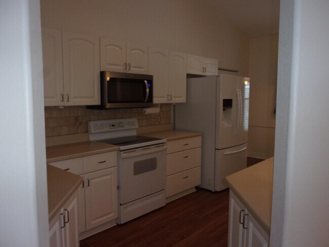 Building Photo - 512 Boxwood Pl