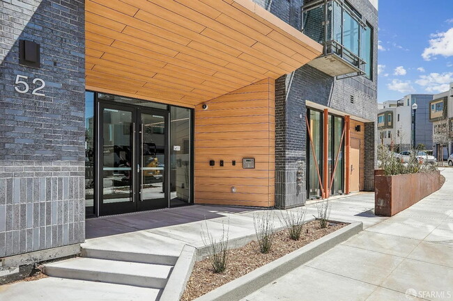 Building Photo - 52 Kirkwood Ave