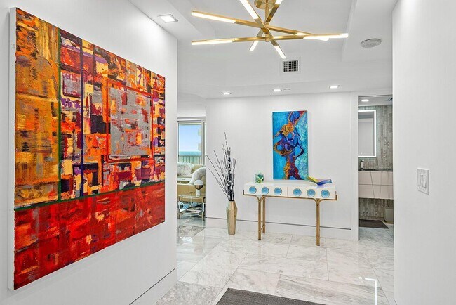 Primary Photo - 3211 S Ocean Blvd