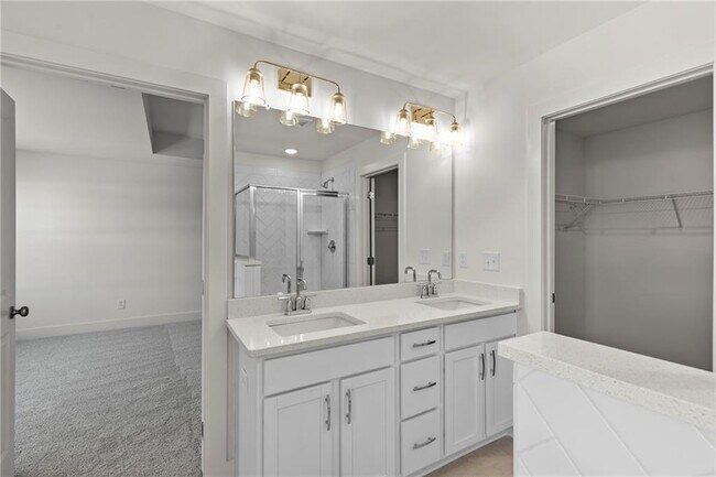 Building Photo - 2527 Riverside Rd