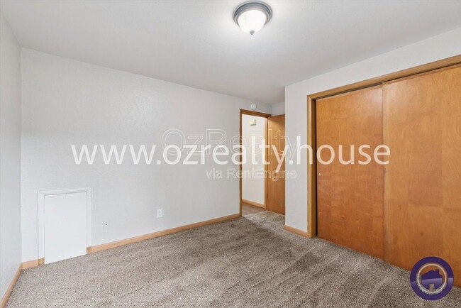 Building Photo - 1733 Christian Ave