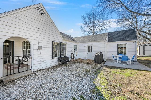 Building Photo - 5720 W Arkansas Ln