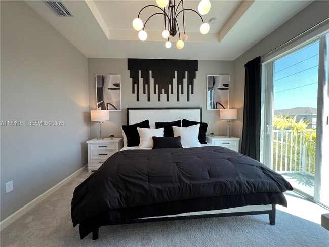 Building Photo - 680 SE 13th Ct