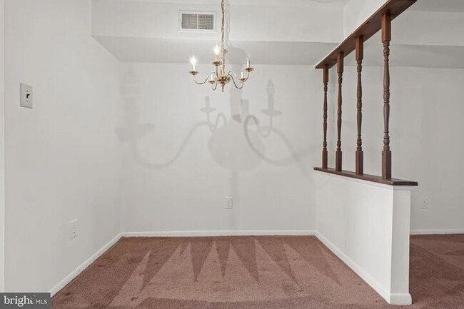 Building Photo - Charming 1-Bedroom, 1-Bathroom Apartment f...