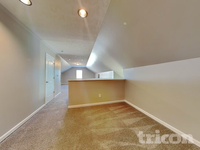 Building Photo - 15 Mossburg Ct