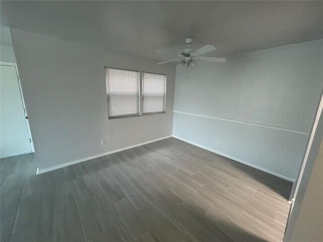 Building Photo - 6519 W Newberry Rd