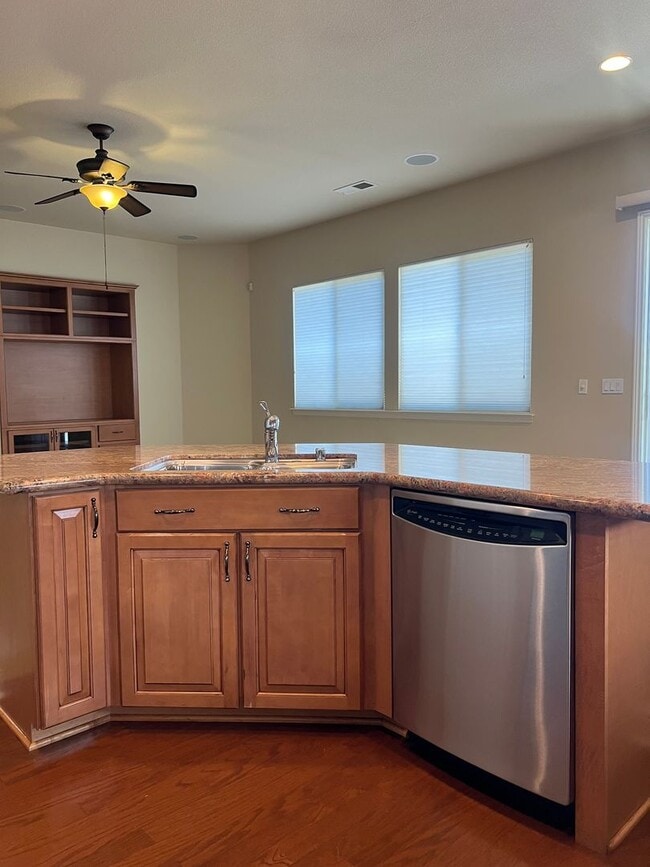 Building Photo - 1256 Jorgenson Dr